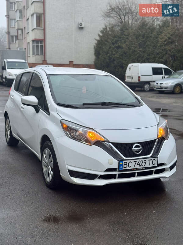 Nissan Versa note (2017)