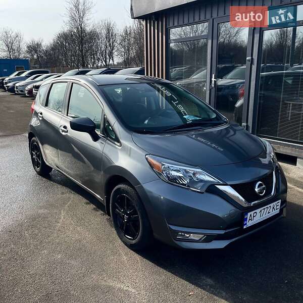 Nissan Versa note (2017)