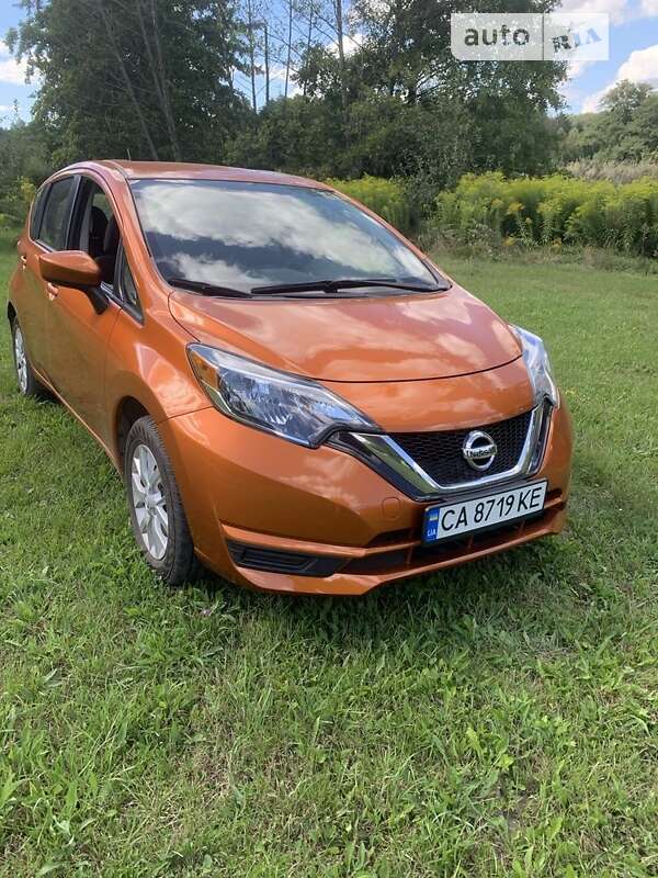 Nissan Versa note (2017)