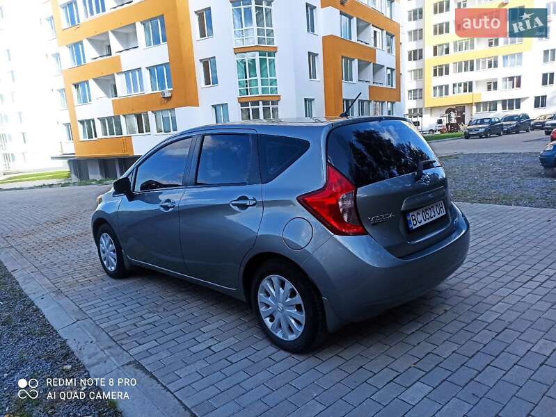 Nissan Versa (2015)