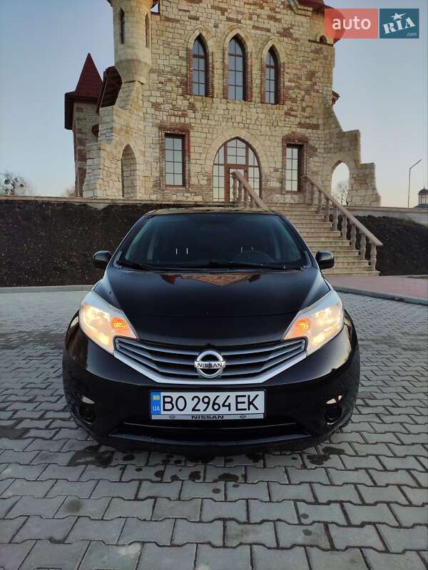 Nissan Versa (2014)