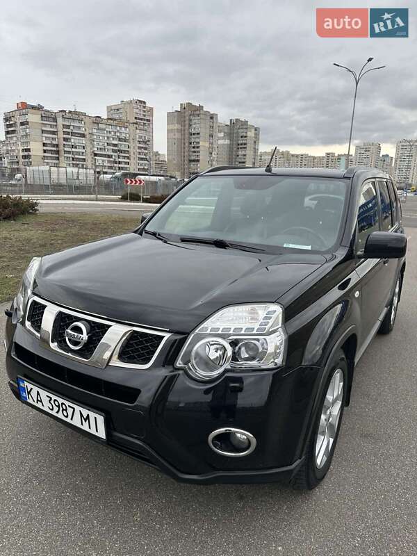 Nissan X-trail (2010)