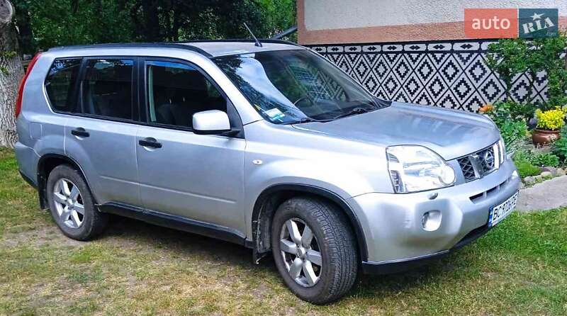 Nissan X-trail (2008)