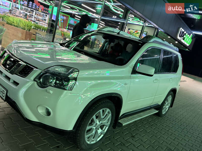 Nissan X-trail (2011)