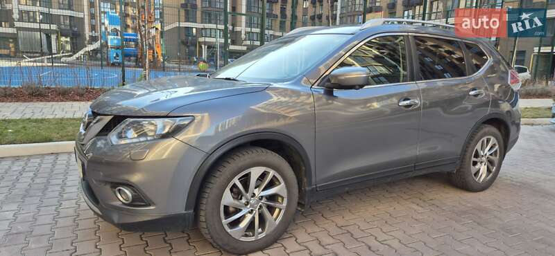 Nissan X-trail (2017)