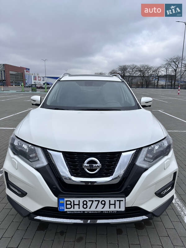 Nissan X-trail (2017)