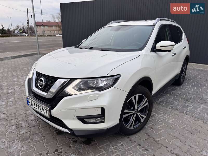 Nissan X-trail (2018)