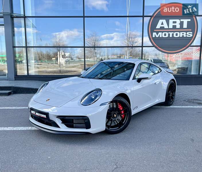 Porsche 911 (2023)