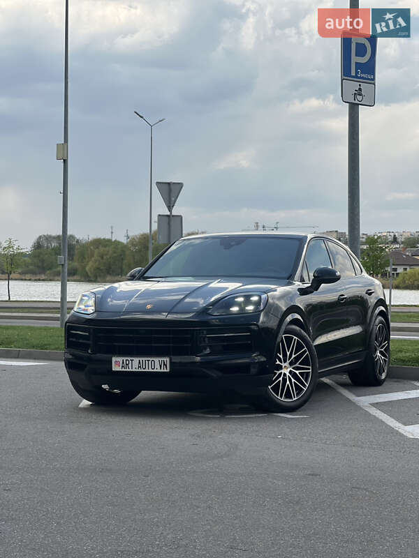 Porsche Cayenne coupe (2023)