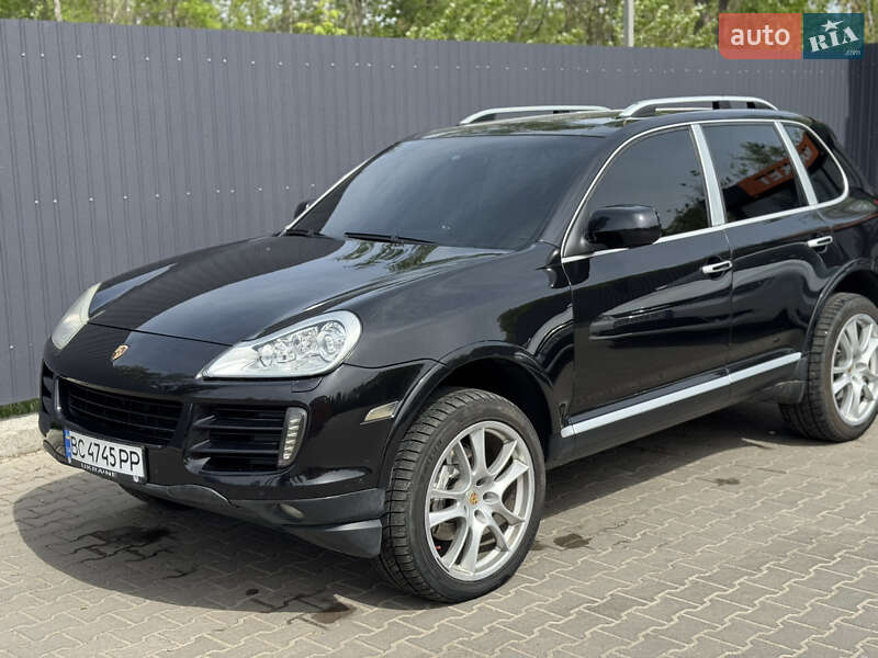 Porsche Cayenne (2008)