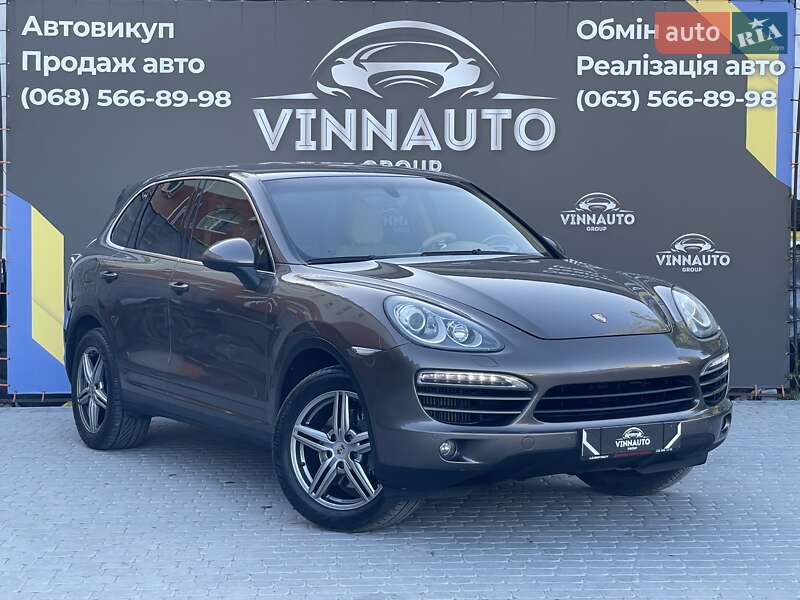 Porsche Cayenne (2012)