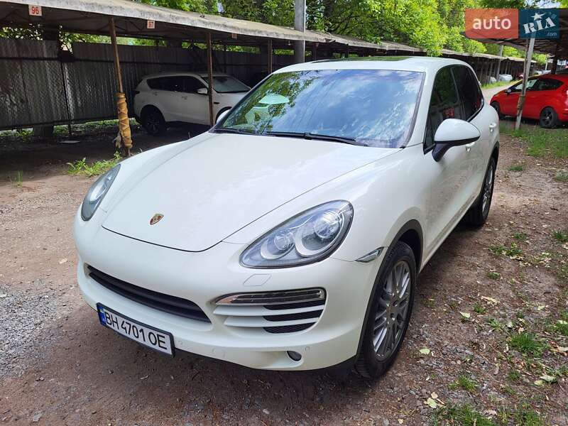 Porsche Cayenne (2011)
