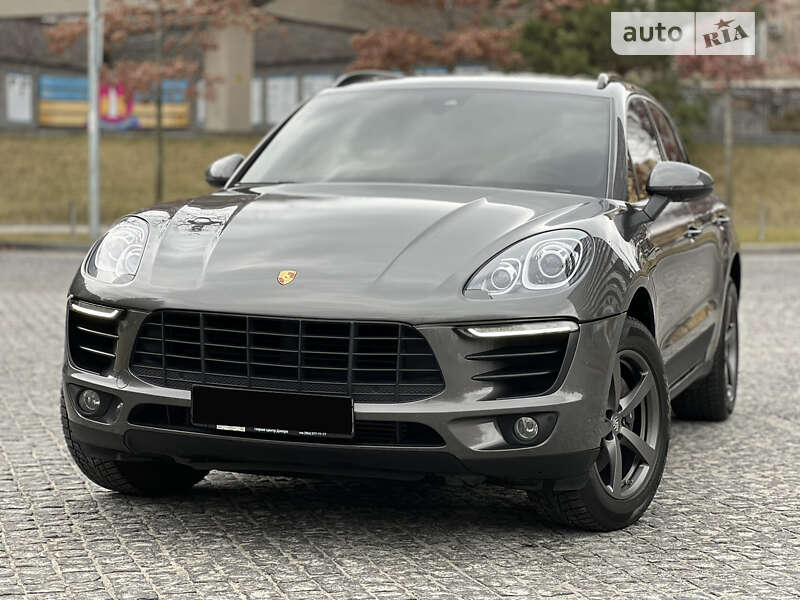 Porsche Macan (2018)