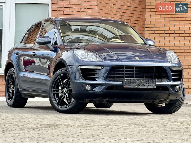 Porsche Macan (2014)