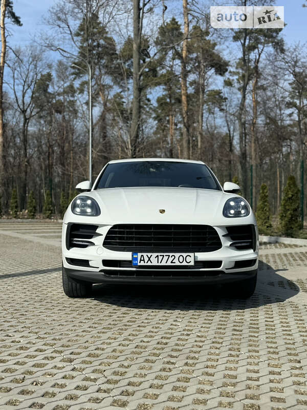 Porsche Macan (2019)