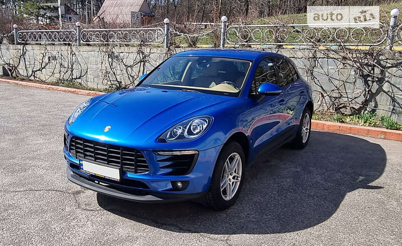 Porsche Macan (2017)