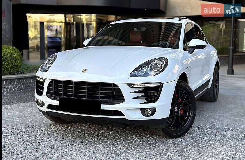 Porsche Macan (2015)