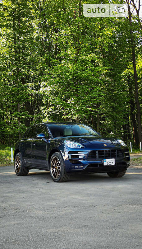 Porsche Macan (2015)