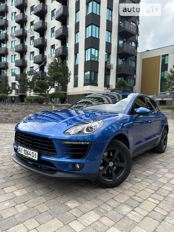 Porsche Macan (2017)