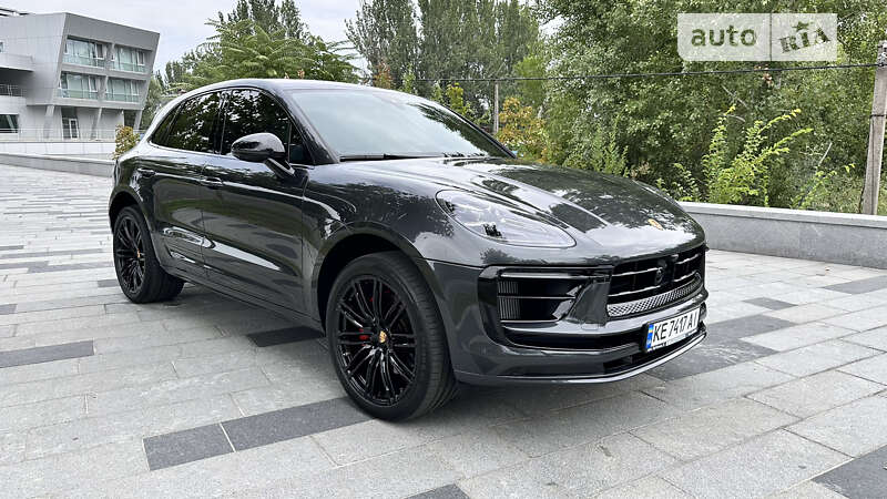 Porsche Macan (2022)