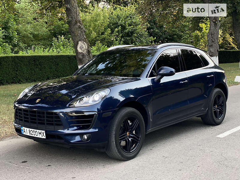 Porsche Macan (2015)