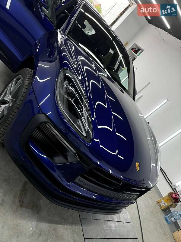 Porsche Macan (2022)