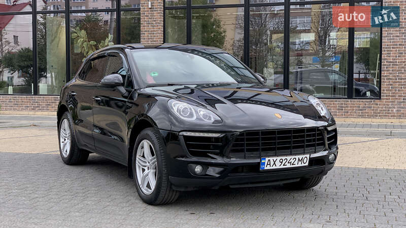 Porsche Macan (2018)
