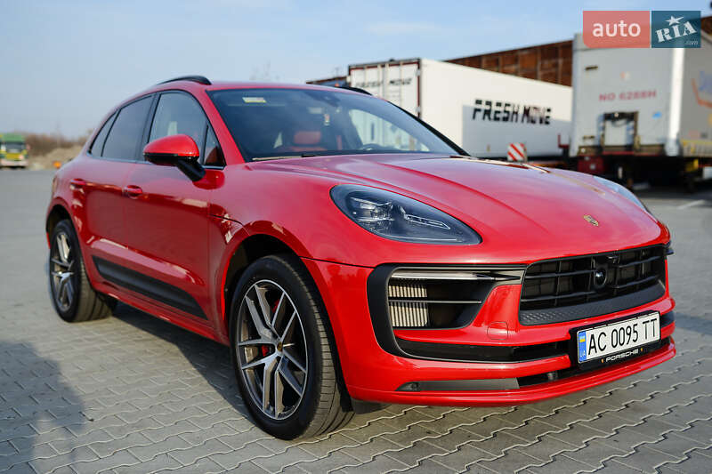 Porsche Macan (2023)