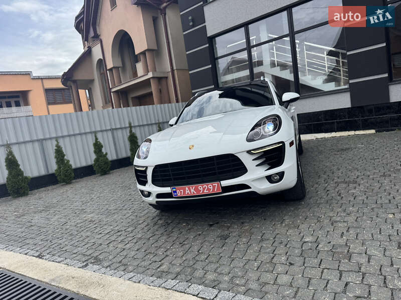 Porsche Macan (2014)