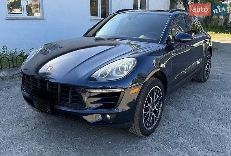 Porsche Macan (2015)