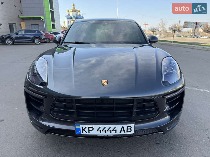 Porsche Macan (2018)