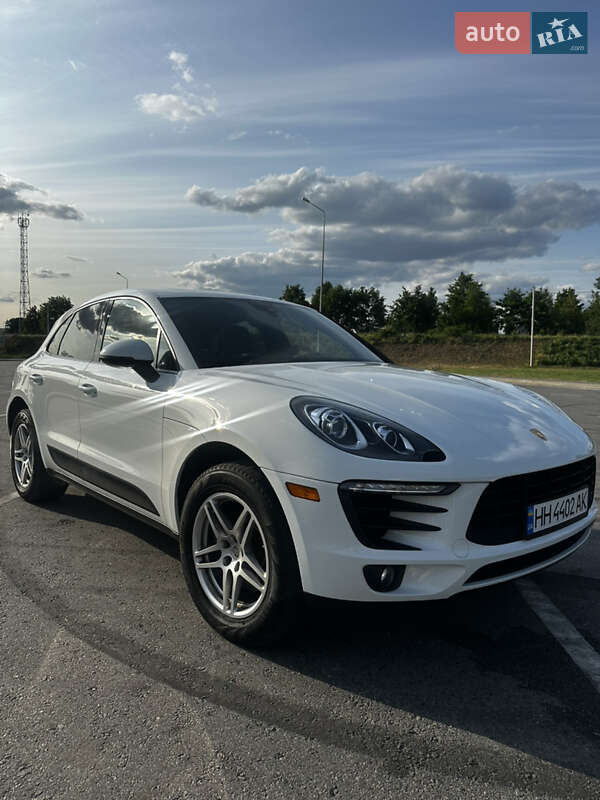 Porsche Macan (2018)