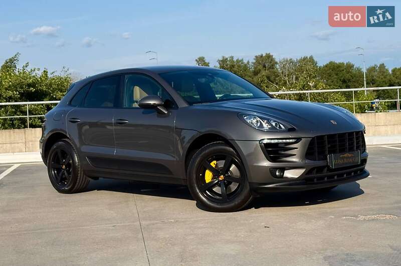 Porsche Macan (2017)