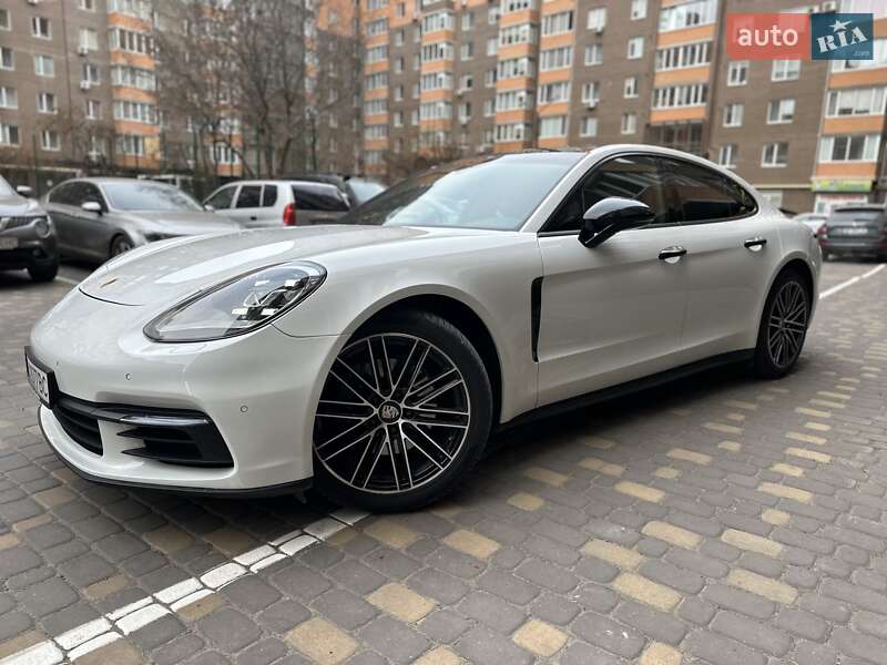 Porsche Panamera (2018)