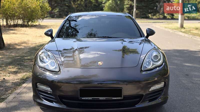 Porsche Panamera (2012)
