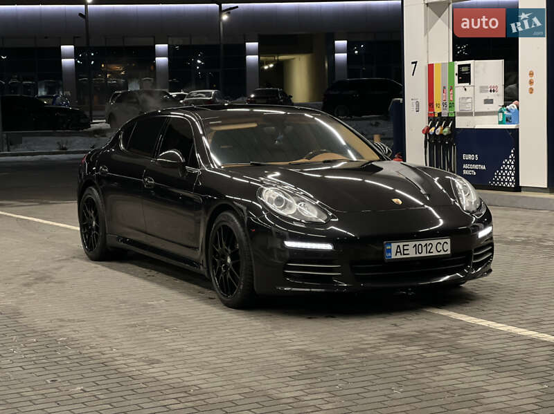 Porsche Panamera (2013)