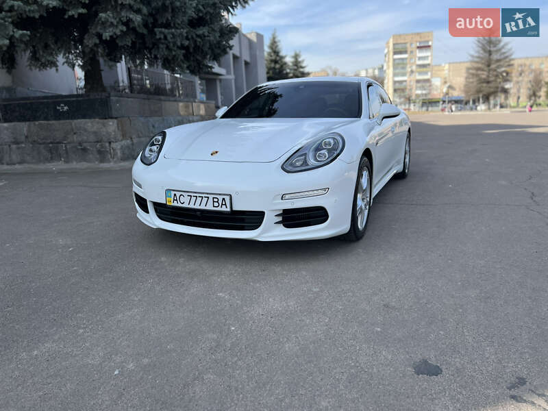 Porsche Panamera (2013)