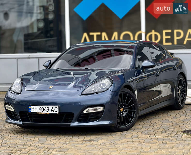 Porsche Panamera (2012)