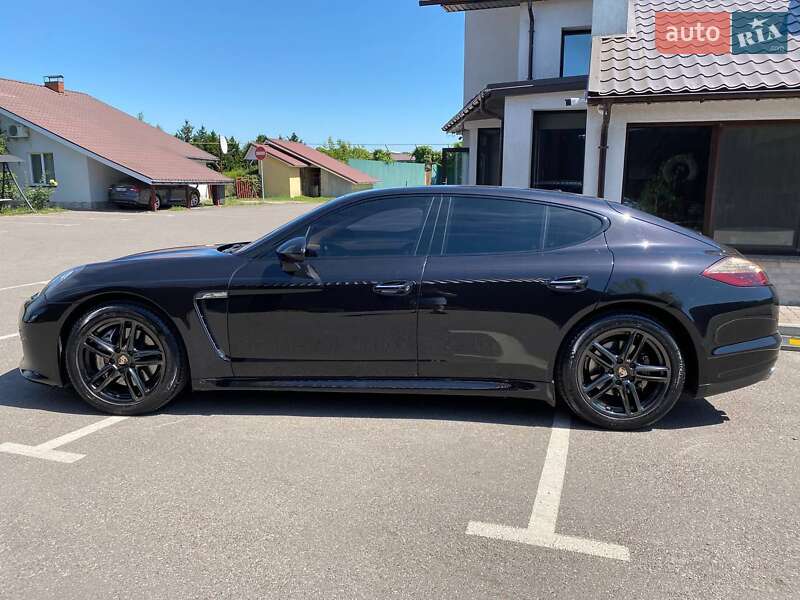 Porsche Panamera (2012)