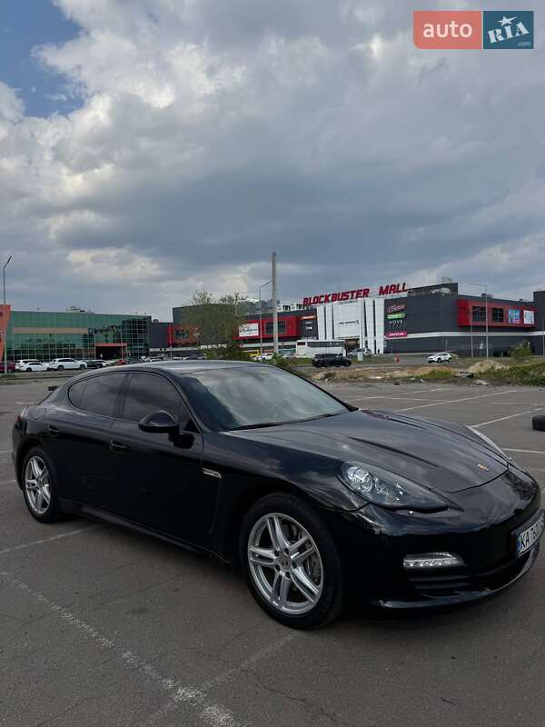Porsche Panamera (2011)