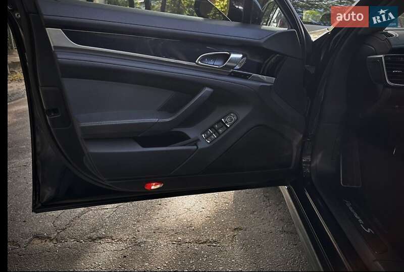 Porsche Panamera (2014)