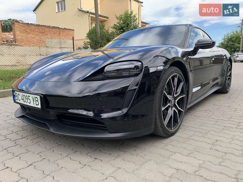 Porsche Taycan (2022)
