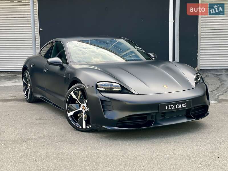 Porsche Taycan turbo (2020)