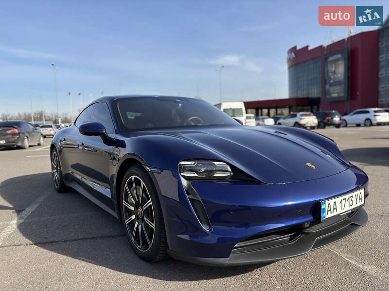 Porsche Taycan (2020)