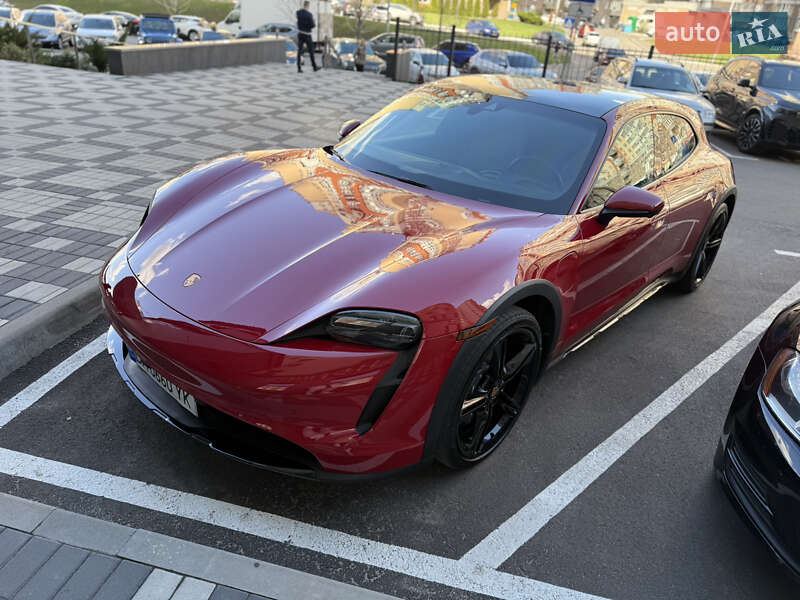 Porsche Taycan (2022)