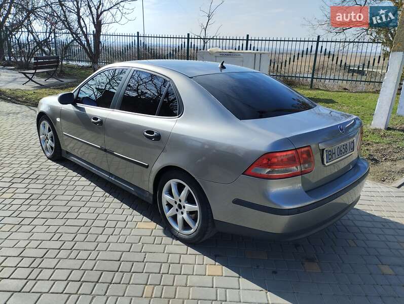 Saab 9-3 (2003)