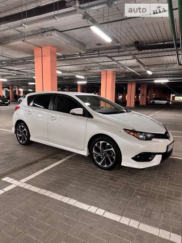 Toyota Scion (2016)