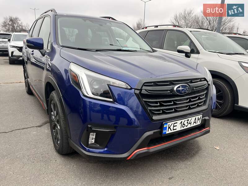 Subaru Forester (2023)