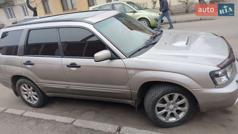 Subaru Forester (2005)