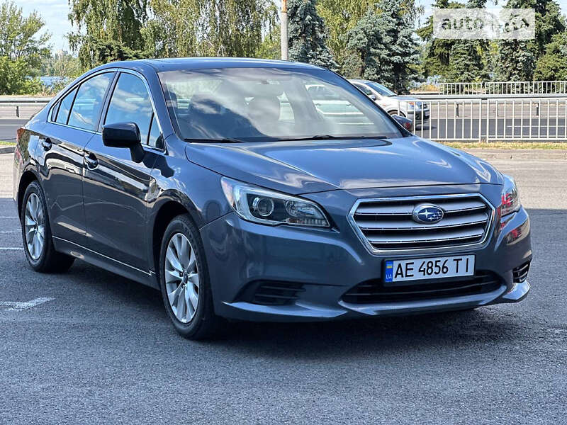Subaru Legacy (2015)